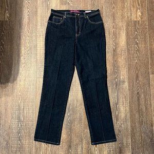 Gloria Vanderbilt Amanda Jeans - Size 10
